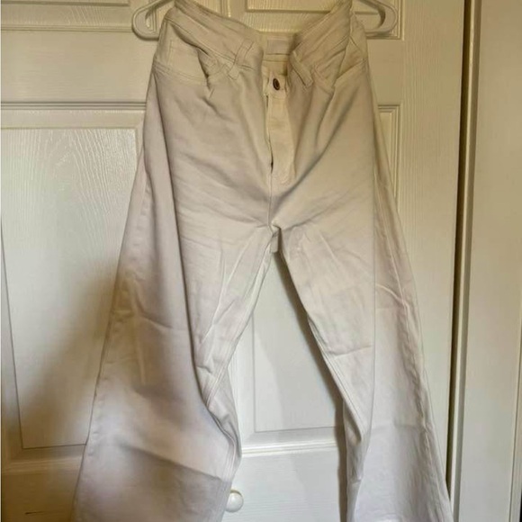 Women’s White Jeans - Picture 1 of 5